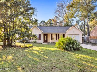 1613 Cook St, Ocean Springs, MS 39564