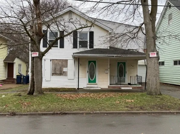 148 Chapel St, Lockport, NY 14094