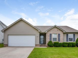 1237 Melvin Dr, Murfreesboro, TN 37128