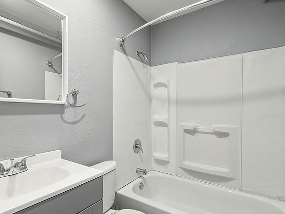 2nd image of 2117 Washington Ave #106