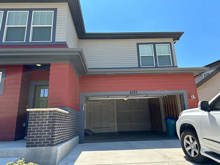 2133 Lager St — Photo 3