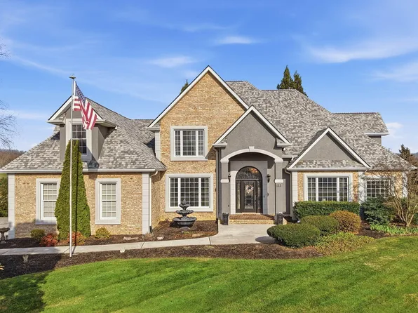 122 Chestnut Ridge Dr, Jonesborough, TN 37659