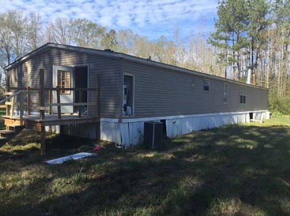2nd image of 3137 Wallace Dr SW