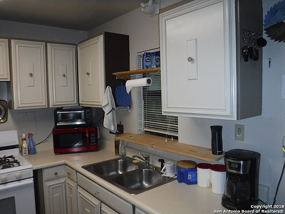 5th image of 505 Buckhorn Dr