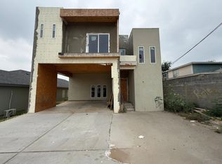 2905 Bayard St, Laredo, TX 78046