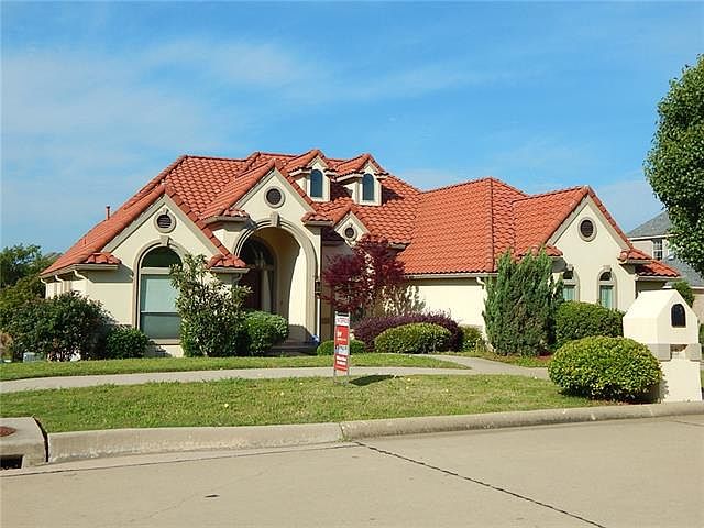 1st image of 315 Golden Pond Dr