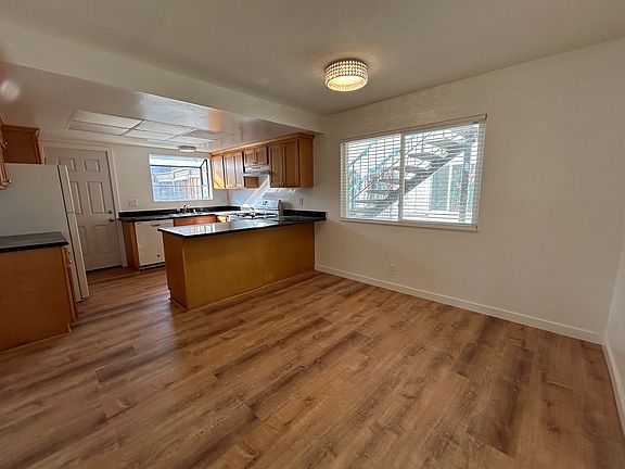 2nd image of 1781 De Marietta Ave