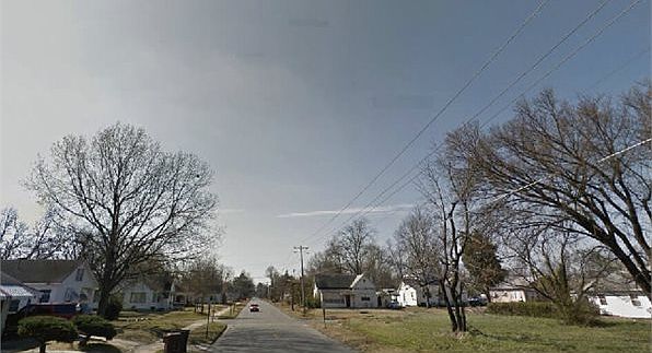 1st image of 810 S Cypress St
