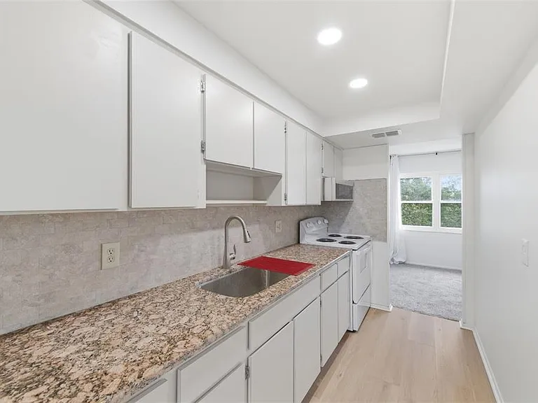 5060 76th Ave N #409 — Photo 14