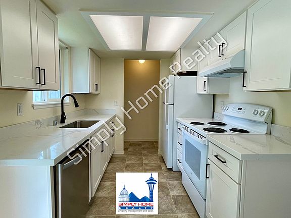 5th image of 4435 Ruddell Rd SE