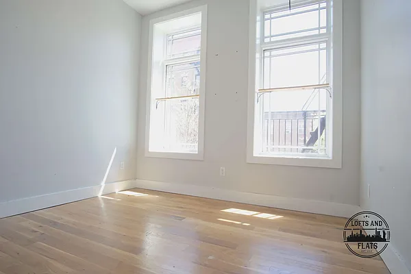 Rented by Lofts and Flats LLC | media 4