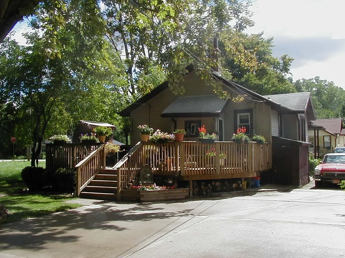 2 bed, 850 sqft, $1,450 — Photo 2
