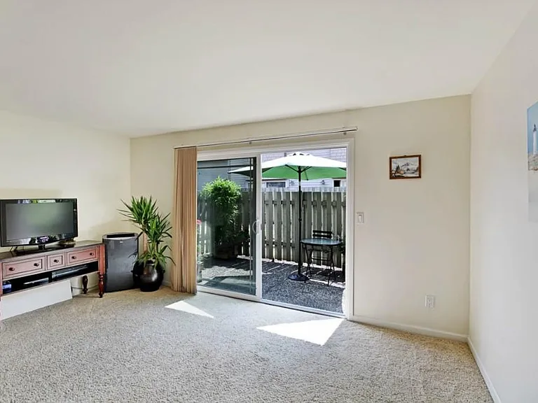 514 142nd Ave SE #91 — Photo 1