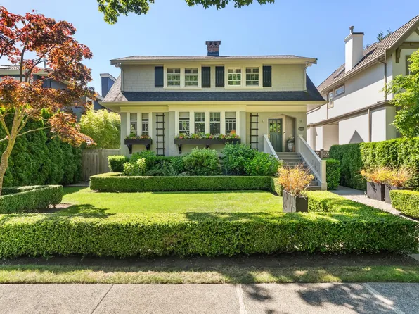 6555 Laburnum St, Vancouver, BC V6P 5M4