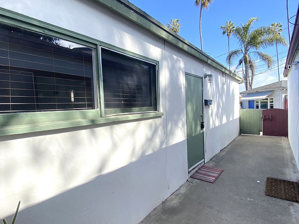 1st image of 4664 Larkspur St