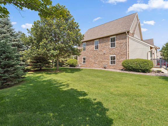3rd image of 11103 Club West Cir NE Unit D