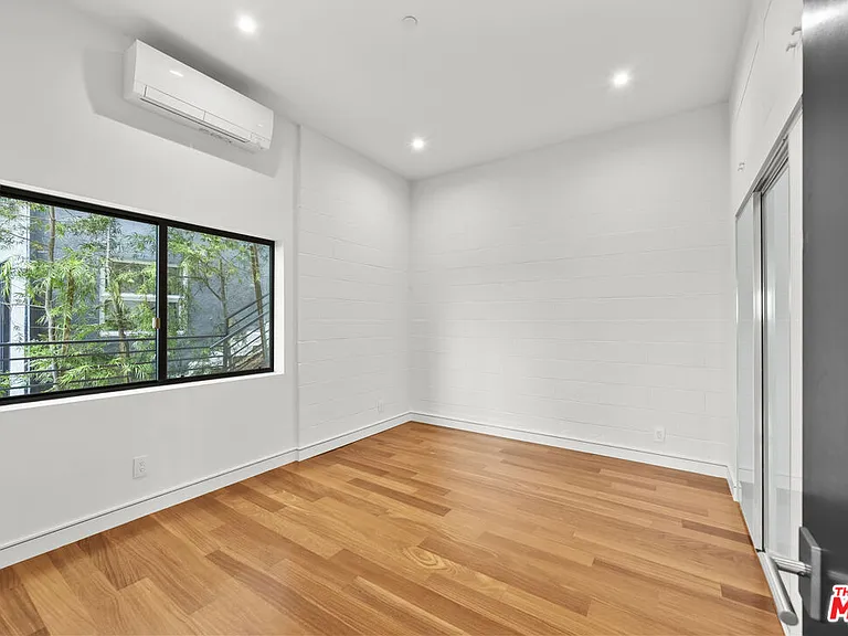 2388 Lyric Ave — Photo 39