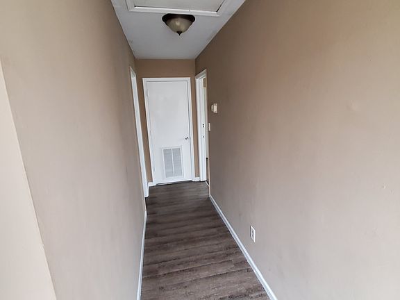 2nd image of 1536 W 40th St