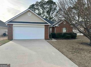 138 Sunnymeade Dr, Warner Robins, GA 31093