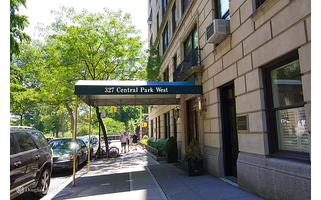 Rented by Douglas Elliman | media 7