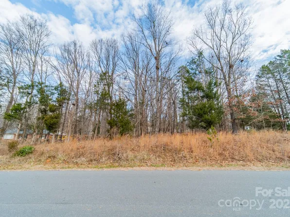 9228 Pinenoll Ln, Charlotte, NC 28215