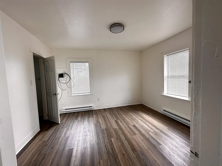 2303 Pacific Ave — Photo 4