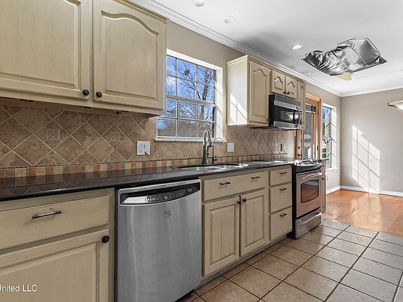 4th image of 5109 Courthouse Rd