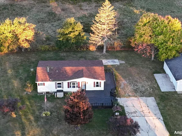 480 Dorothy Bowen Dr, Sheridan, MI 48884