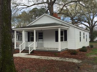 212 1/2 North St, Cheraw, SC 29520