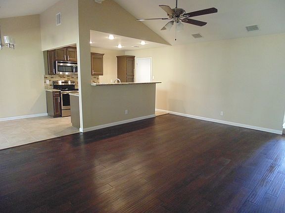 4th image of 8671 Bristlecone St