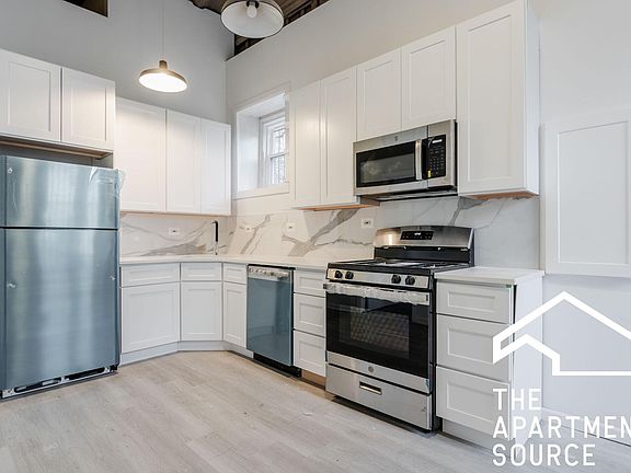 3rd image of 1623 N Kedzie Ave #1