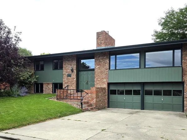1214 Birch Ln, Cody, WY 82414