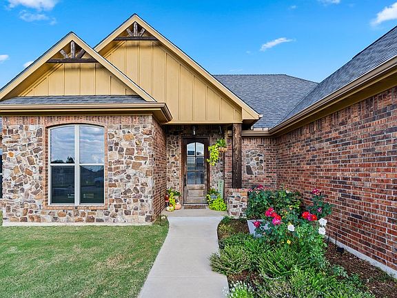 3rd image of 330 Koby Cir