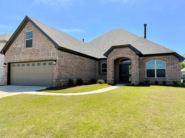 9266 Crescent Lodge Cir, Pike Road, AL 36064