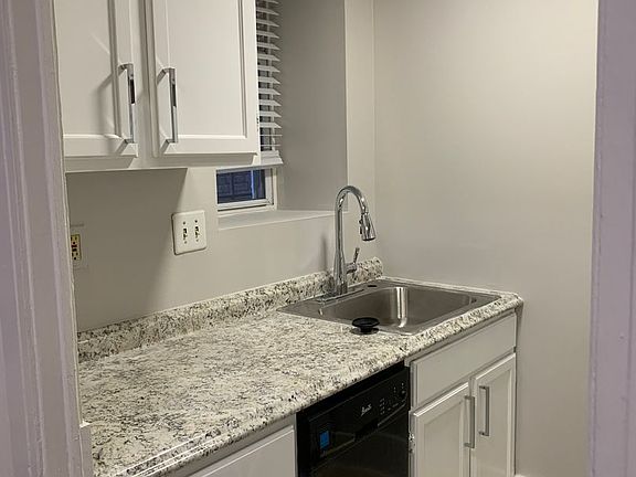 2nd image of 1409 15th St NW APT 4