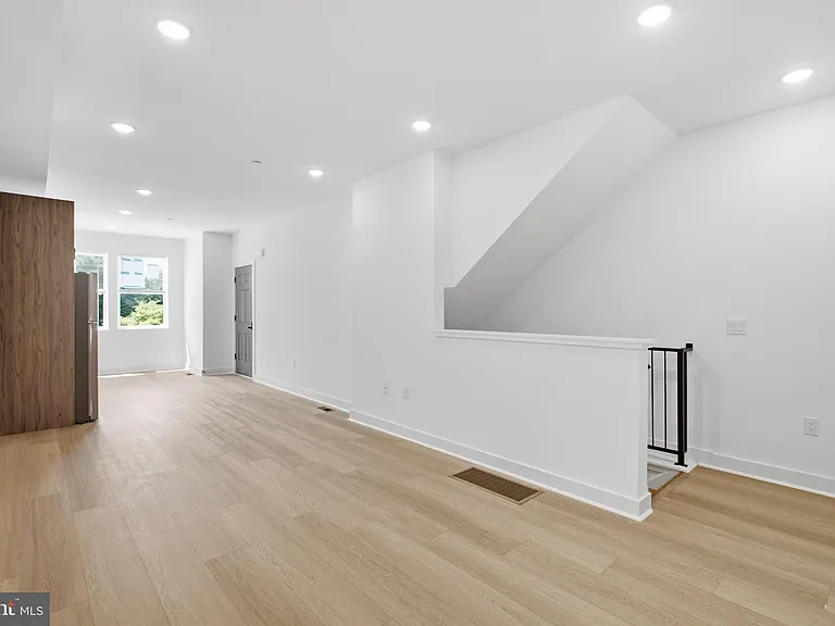 3931 Fairmount Ave #1 — Photo 6