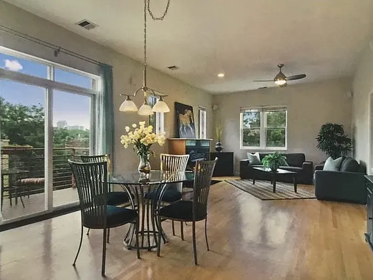 924 W Cornelia Ave #4E — Photo 1