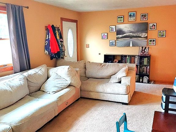 2nd image of 5866 Fairdale Dr