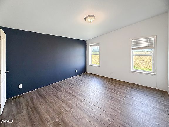 5th image of 5623 Border Ave
