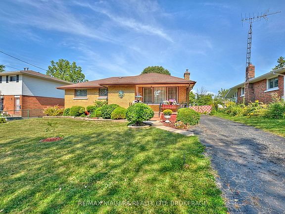 2nd image of 316 Bowen Rd