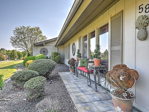 4th image of 58 Whitehall #3