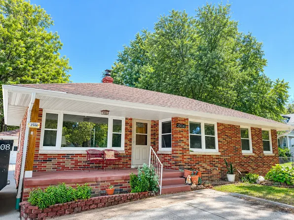 2506 Chandler Rd E, Bellevue, NE 68005