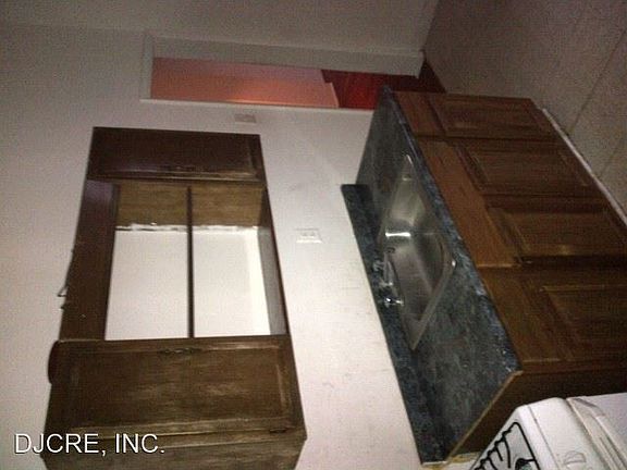3rd image of 1422 S 5th St Floor 3