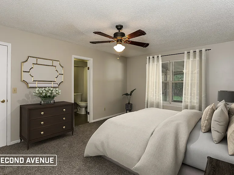 6604 Arancio Dr W — Photo 9