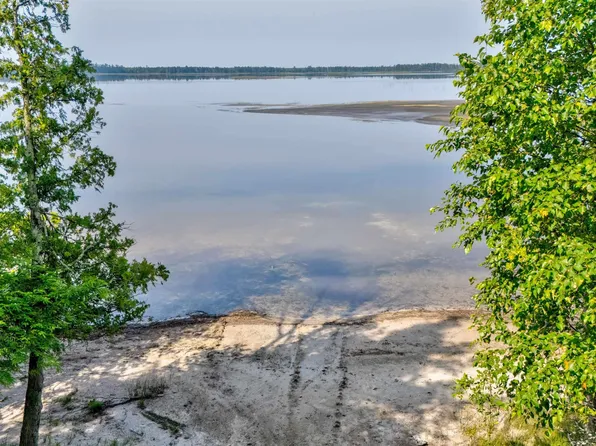 9887 Kk Rd, Rapid River, MI 49878