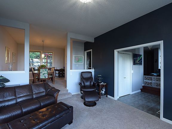 4th image of 2638 Pimlico Dr