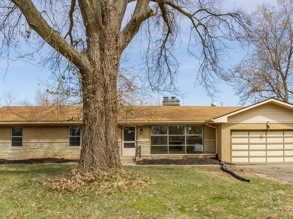 5210 Ashbourne Ln, Indianapolis, IN 46226