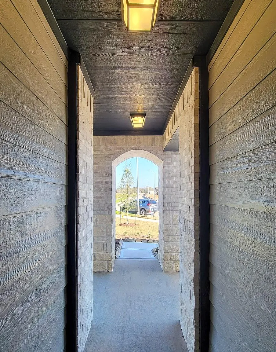 5 bed, 4.0 bath, 2784 sqft, $2,800 — Photo 3