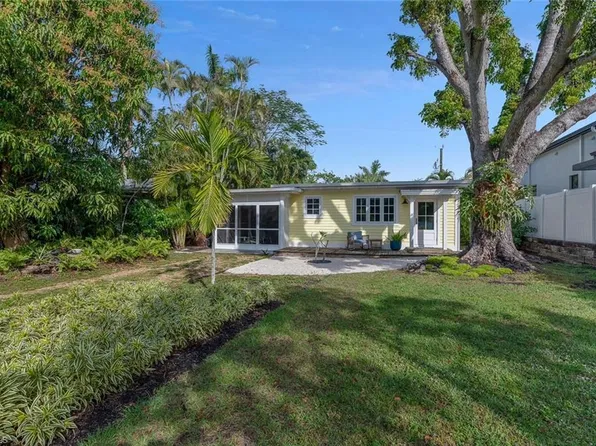 1237 Creech Rd, Naples, FL 34103