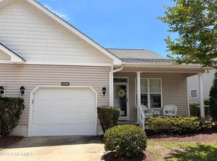 523 Village Green Dr, Morehead City, NC 28557
